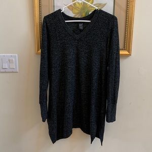 Black long sleeve soft top size S-M